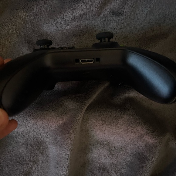 Xbox wireless controller (Black) - Picture 4 of 4